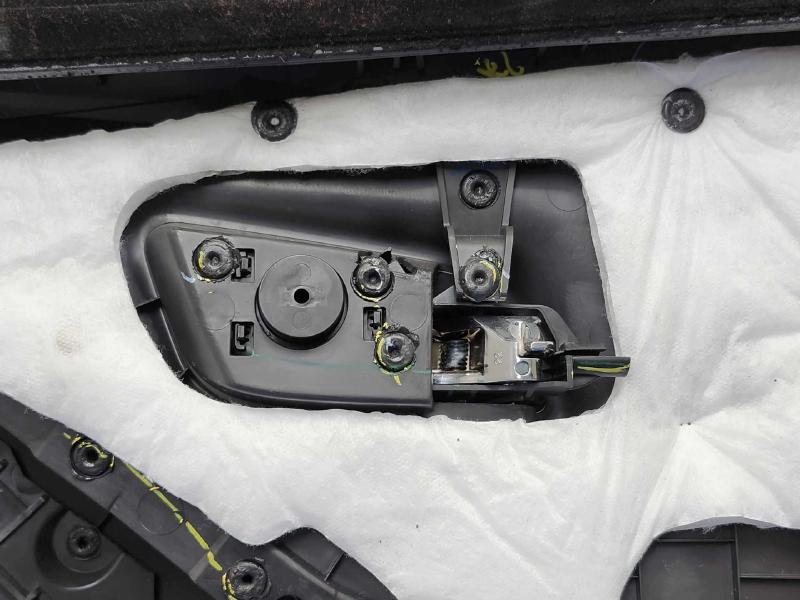 2016 Chevrolet Trax Front Door Trim Panel