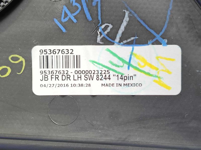 2016 Chevrolet Trax Front Door Trim Panel