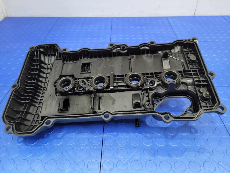 2014 Kia Forte Valve Cover
