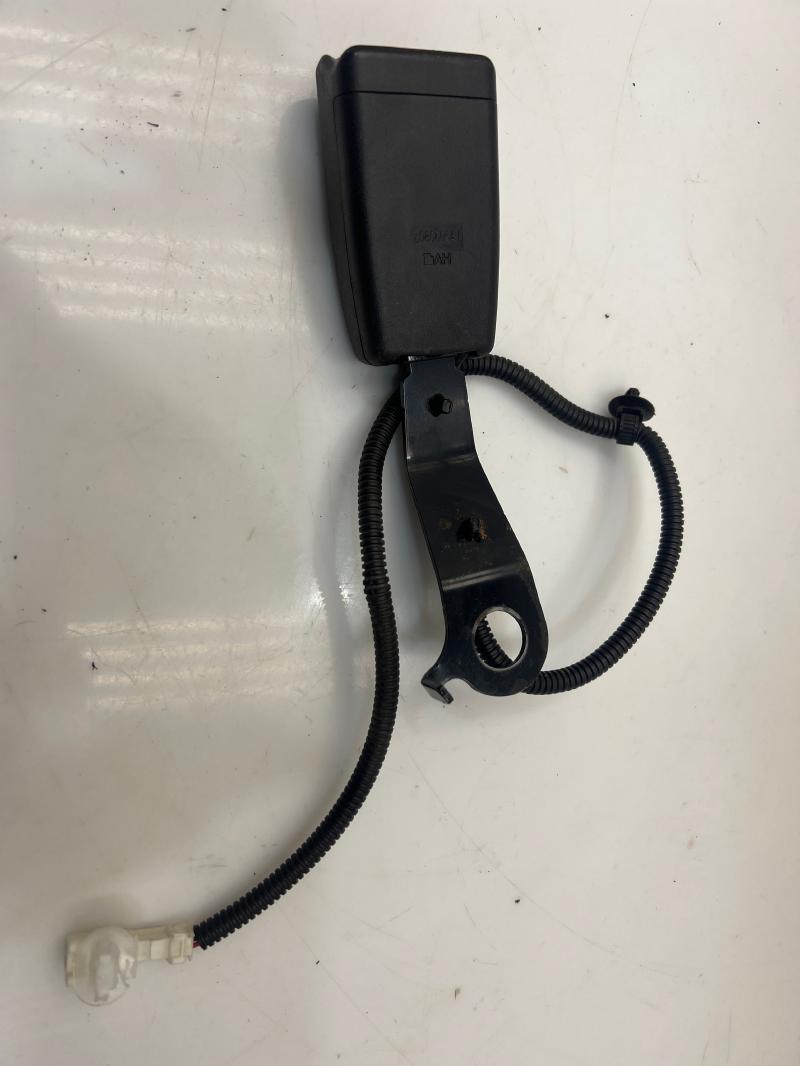 2009 - 2014 Acura TSX Front Seat Belt Buckle RH Passenger Side Black OEM 04813TL2A00ZB