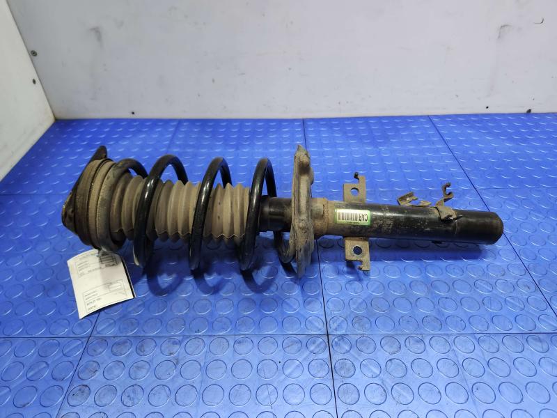 2016 Nissan Rogue Strut Assembly
