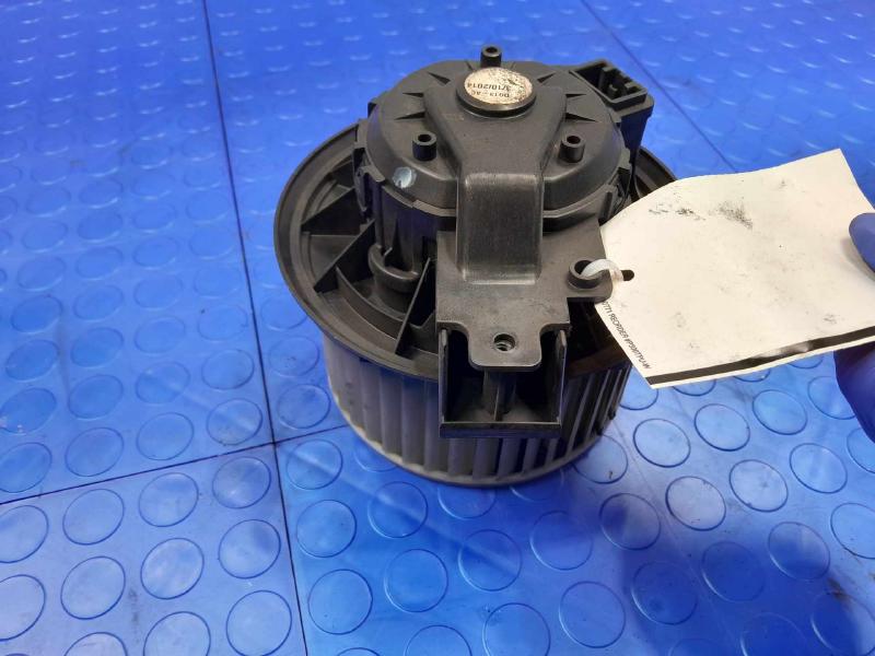 2014 Ford Explorer Blower Motor