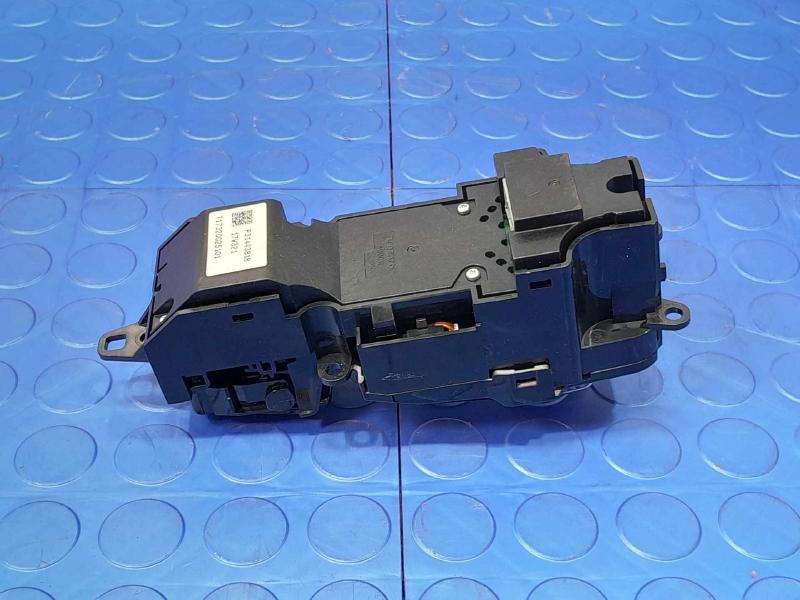 2017-2023 Volvo S90 V90 Switch Panel Keyless Start Stop Ignition Switch with FOB OEM 31443818