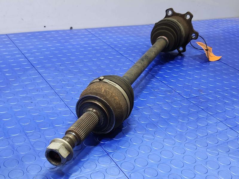 2011 Infiniti QX56 Axle Shaft