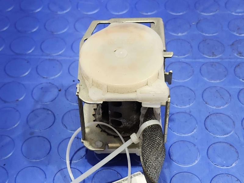 2007 Hummer H3 Rear Seat Belt