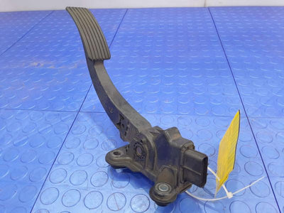 2009-2020 Dodge Journey Accelerator Pedal Assembly Genuine OEM 04891585AD