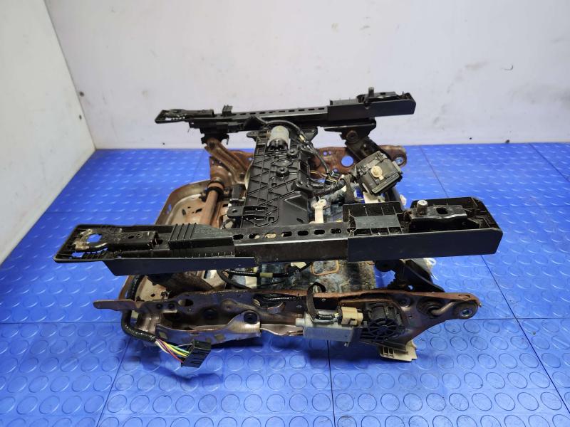 2015 Ford Fusion Seat Track