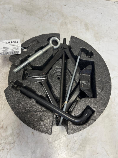 2015 Volvo XC60 Jack Assembly