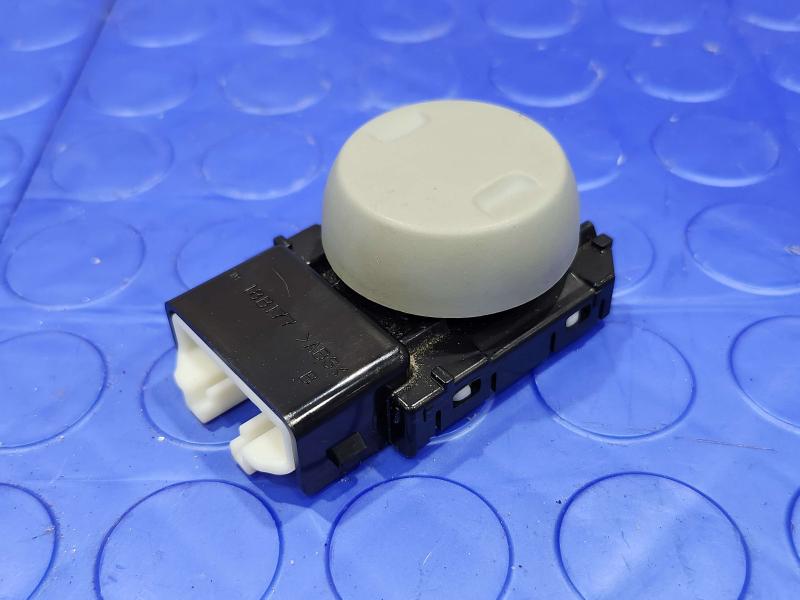 2013 Toyota Prius Misc Ebay Parts