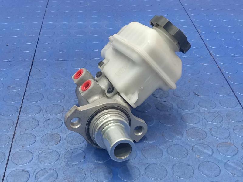 2011 Chevrolet Impala Master Cylinder