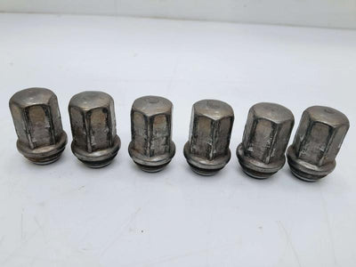 2013 Chevrolet Traverse Lug Nuts