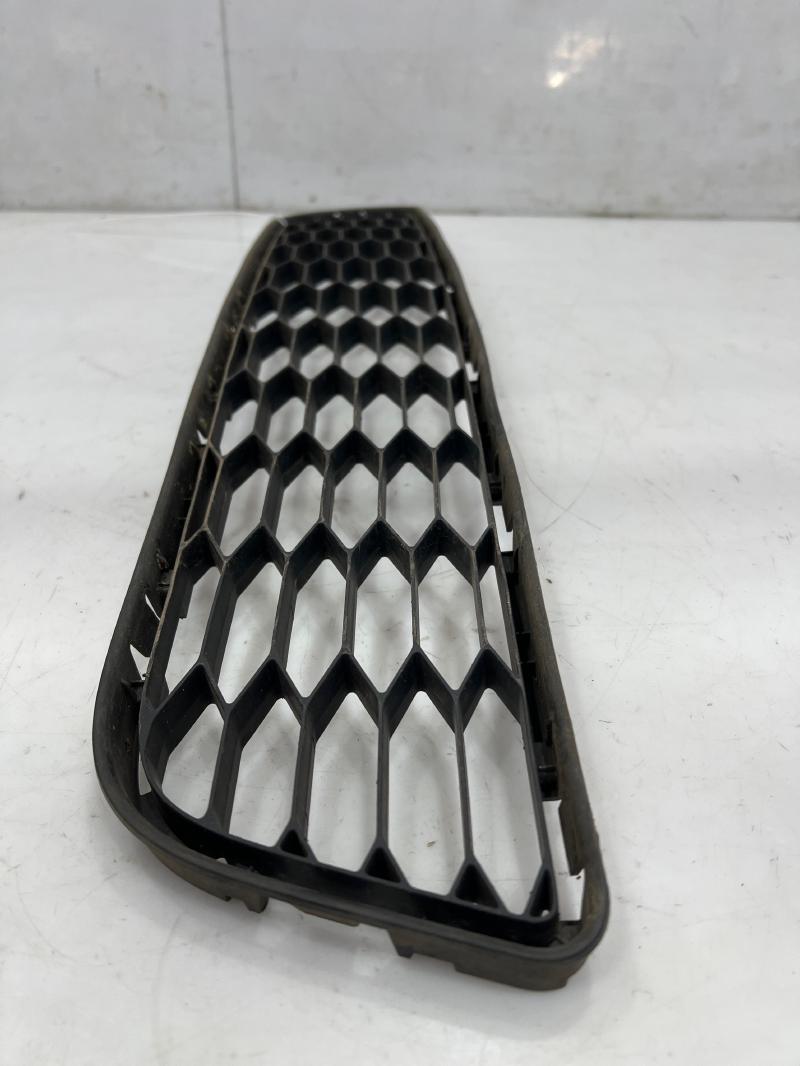 2014 Nissan Sentra Grille