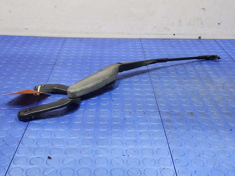 2006 Mercedes CLS-Class Wiper Arm