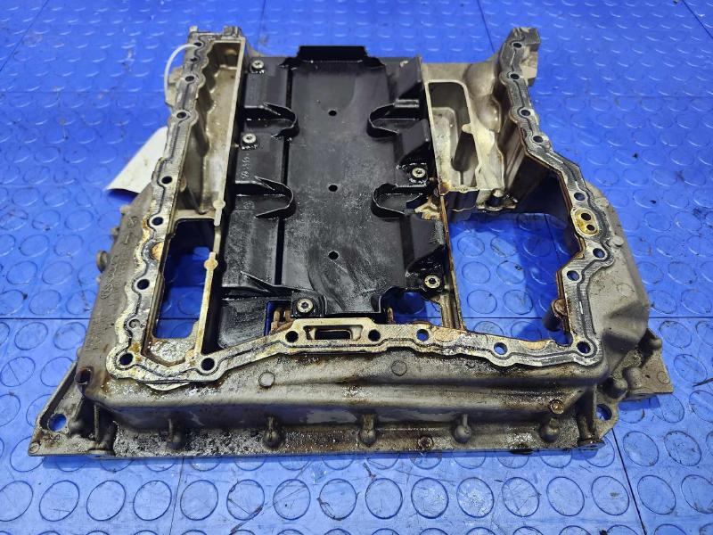 2017-2019 Audi Q7 3.0L Upper Engine Oil Pan Genuine OEM Part 06E103601BH