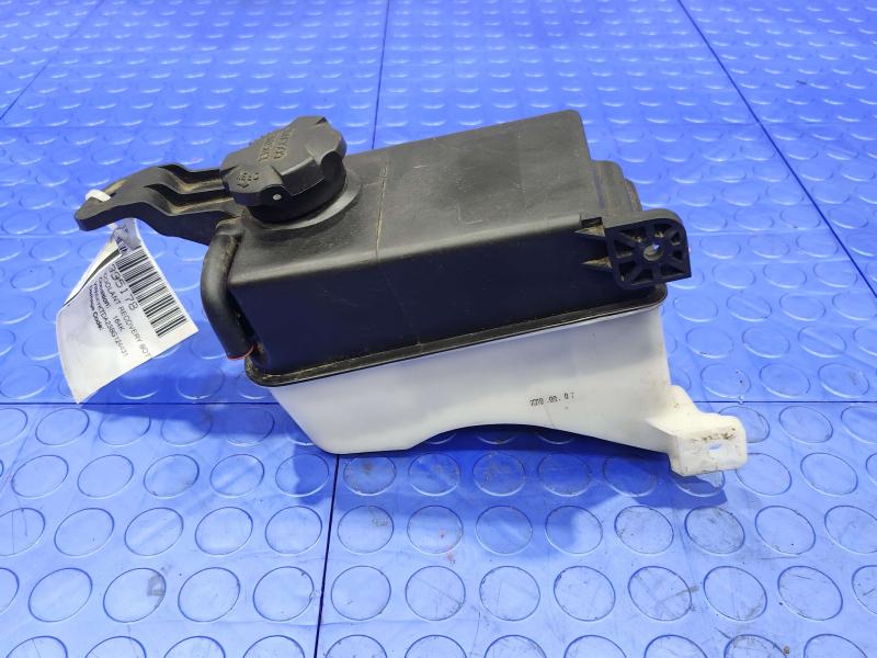 2011 Kia Sorento Coolant Recovery Bottle