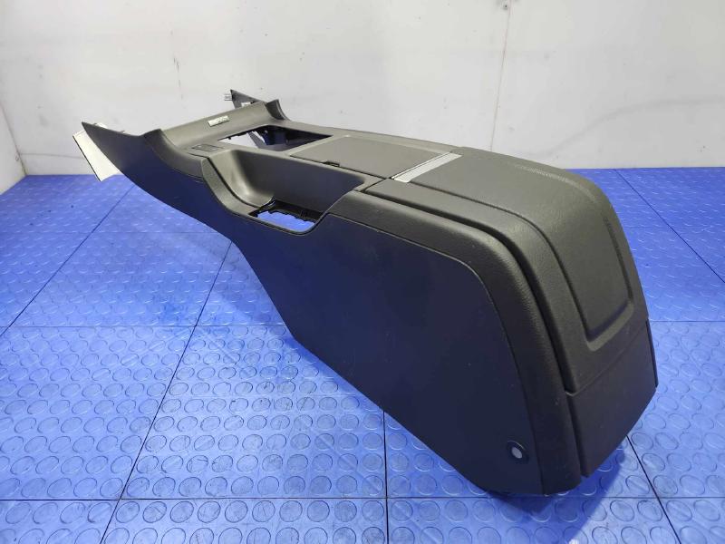 2014 Ford Mustang Front Console