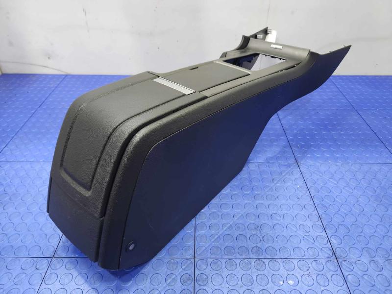 2014 Ford Mustang Front Console
