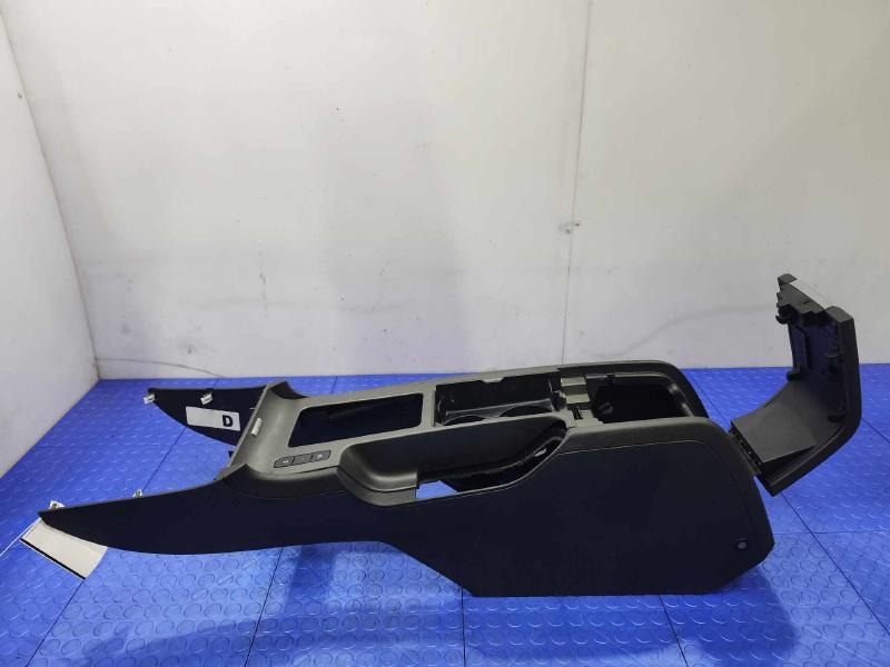 2014 Ford Mustang Front Console