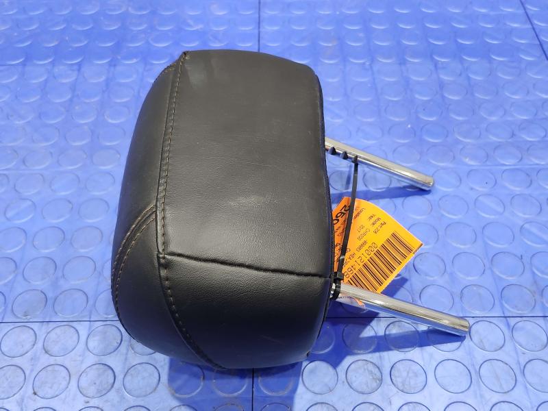 2017 Chrysler 200 Headrest