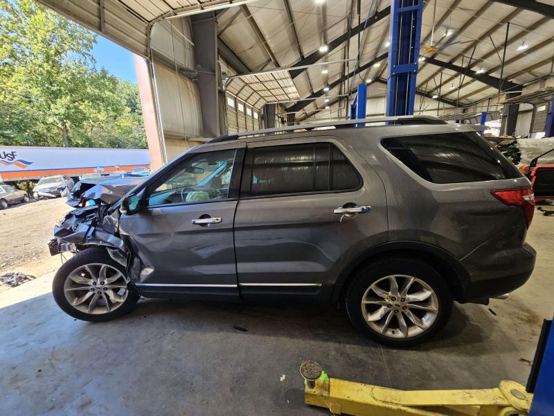 2012 Ford Explorer Glove Box