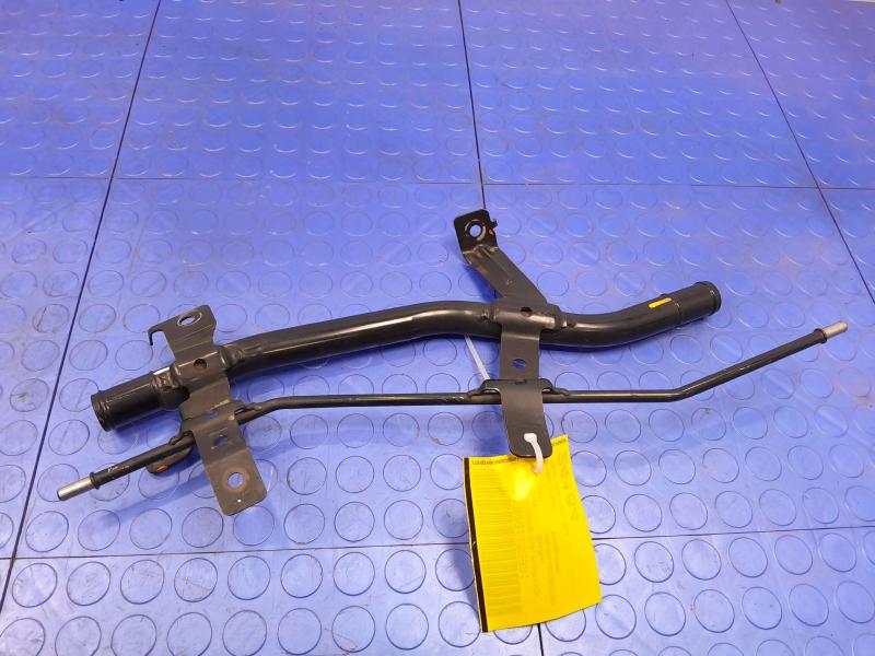 2011 Infiniti QX56 Fuel Filler Neck