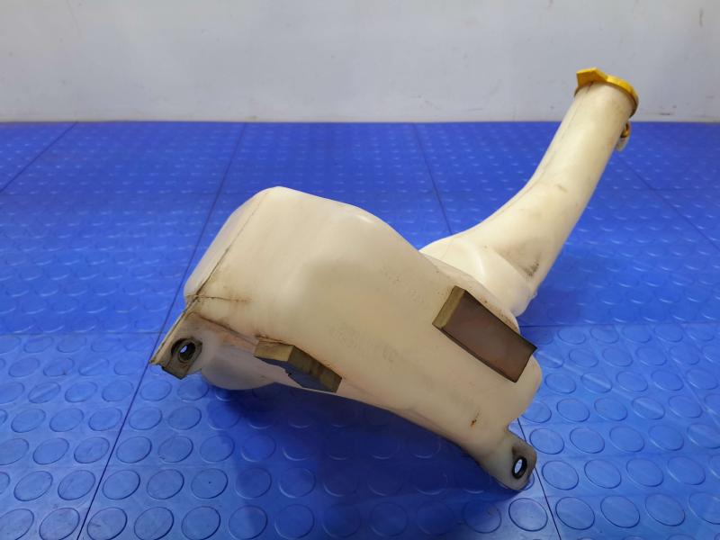 2015 Dodge Charger Washer Bottle