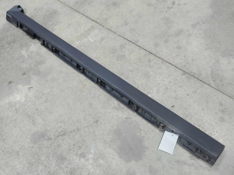 2019 Jaguar F-Pace Rocker Moulding