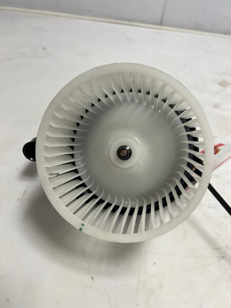 2014 Kia Sorento Blower Motor