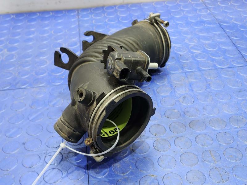 2011 Toyota Camry Air Intake Tube/Resonator