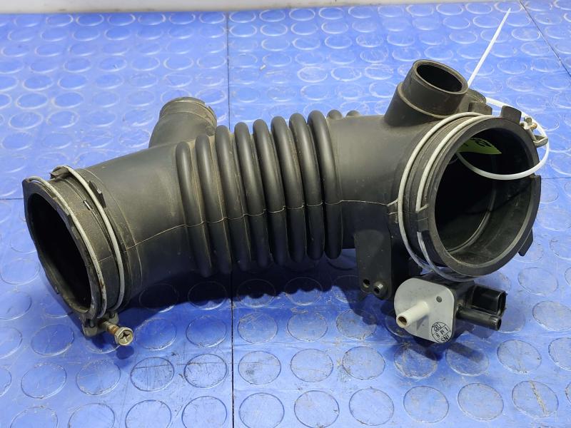 2011 Toyota Camry Air Intake Tube/Resonator