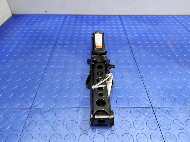 2020 Ford Mustang Jack Assembly