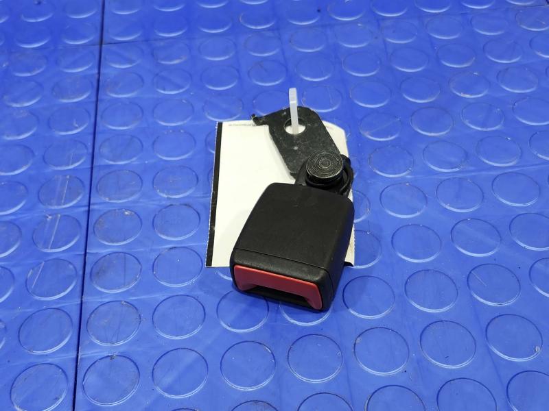 2018 Audi Q7 Rear Seat Belt