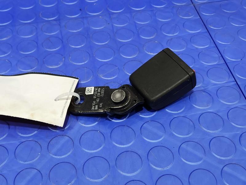 2018 Audi Q7 Rear Seat Belt