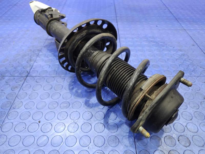 2012 Hyundai Veloster Strut Assembly