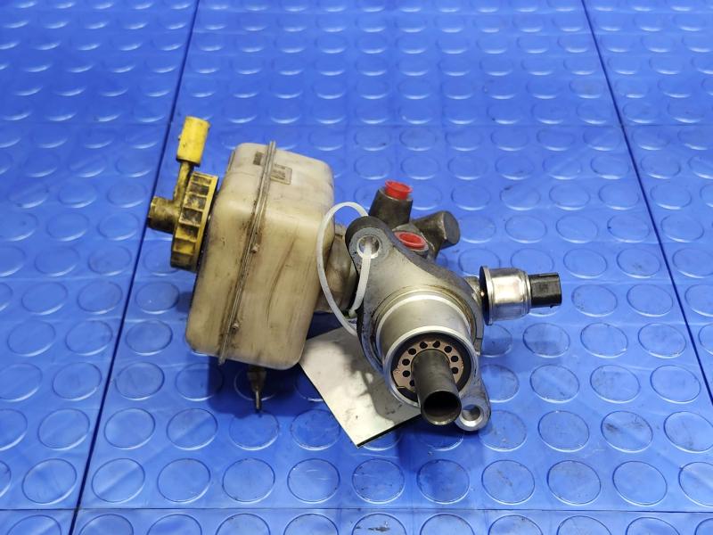 2005 Volkswagen Jetta Master Cylinder