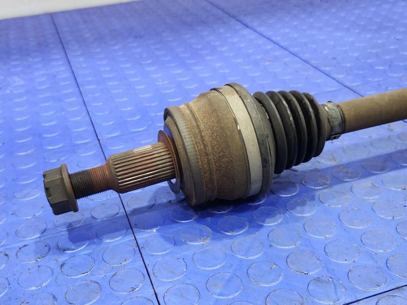 2013 Chrysler 300 Axle Shaft