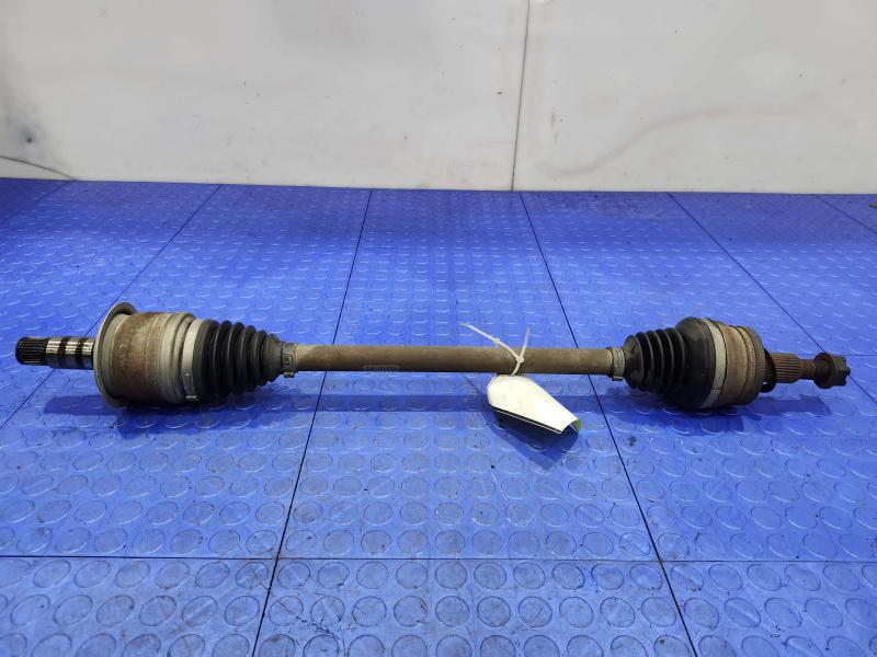 2013 Chrysler 300 Axle Shaft
