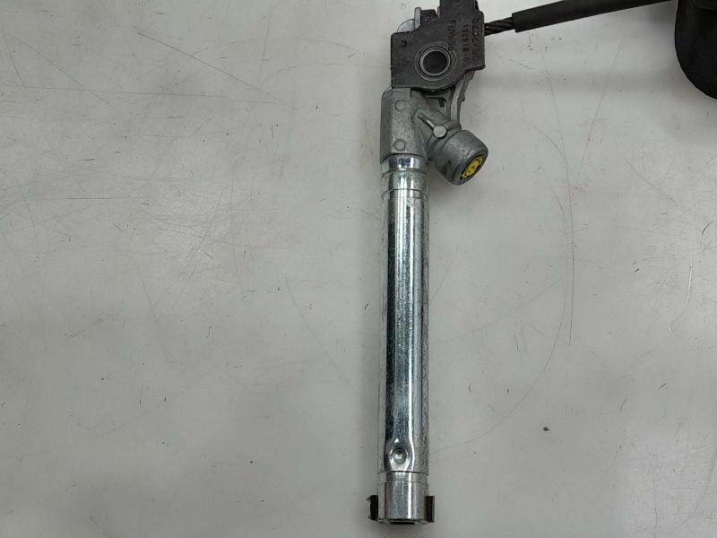 2013 - 2018 Ford Focus Front Seat Belt Retractor w/ Pretensioner RH Passenger Side Black OEM DM5Z54611B08DB