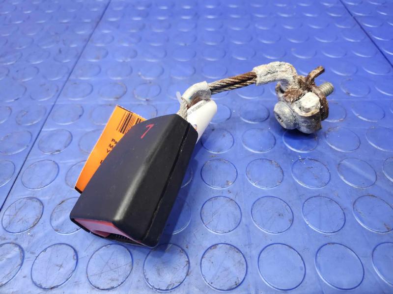 2011 BMW 535i Rear Seat Belt