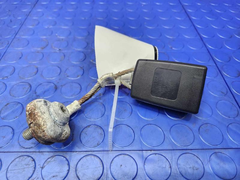 2011 BMW 535i Rear Seat Belt