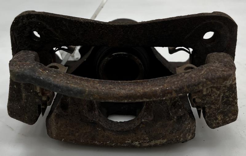 2001 Isuzu Trooper Caliper