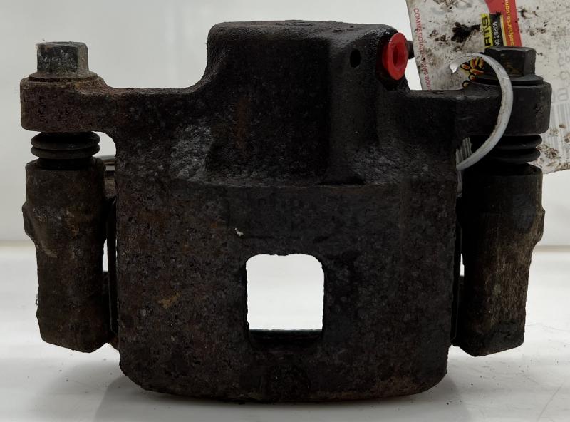 2001 Isuzu Trooper Caliper