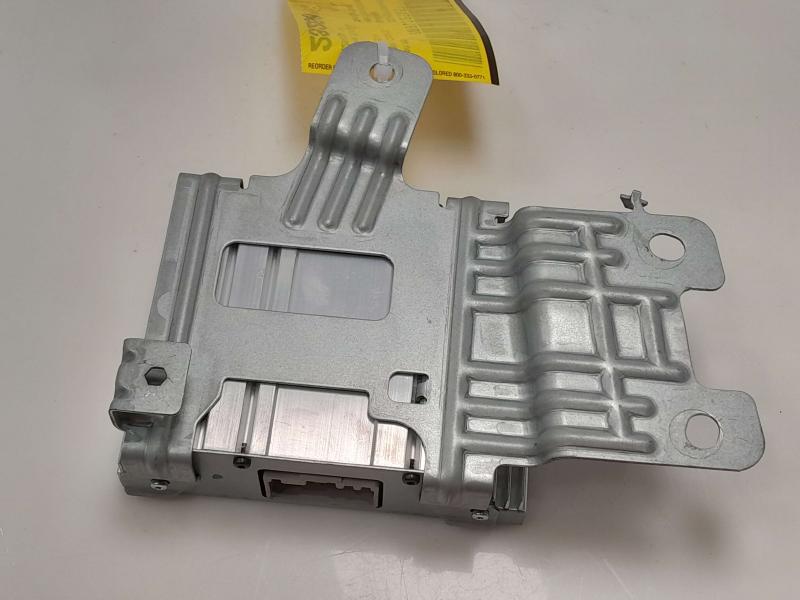 2013-2018 Cadillac ATS AC/DC Power Inverter Module Genuine OEM Part 22848733