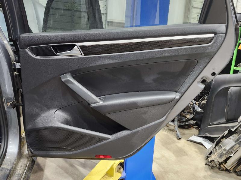 2018 Volkswagen Passat Rear Door Trim Panel