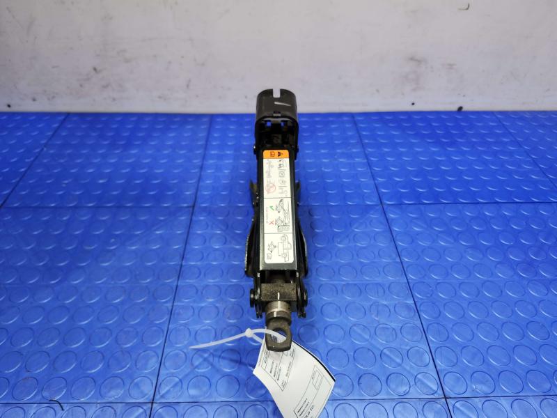 2015 Ford F-150 Jack Assembly