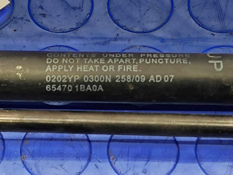 2010 Infiniti EX35 Hood Shock