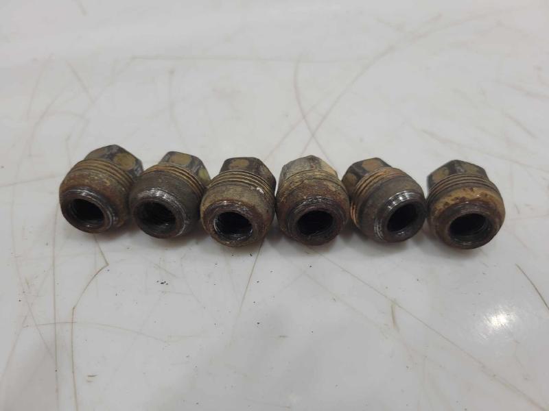 1994 GMC Sierra 1500 Lug Nuts
