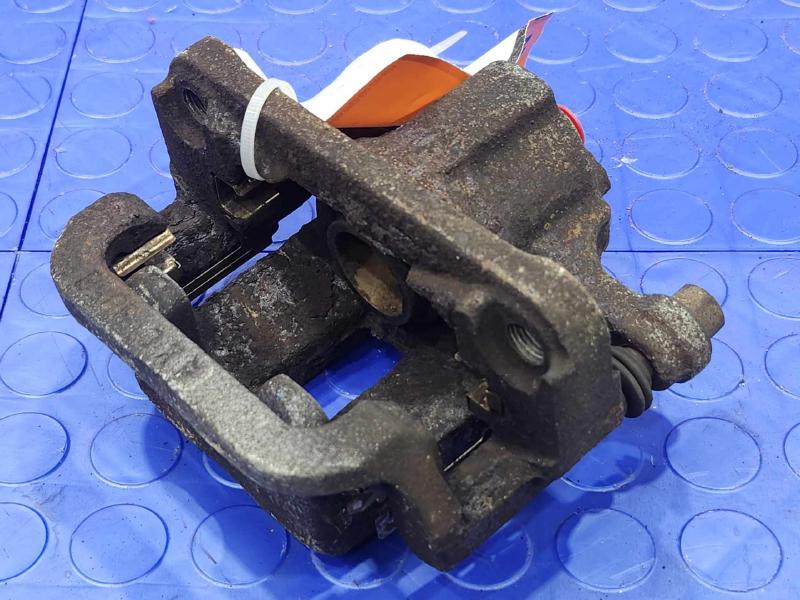 2015 Nissan Rogue Caliper