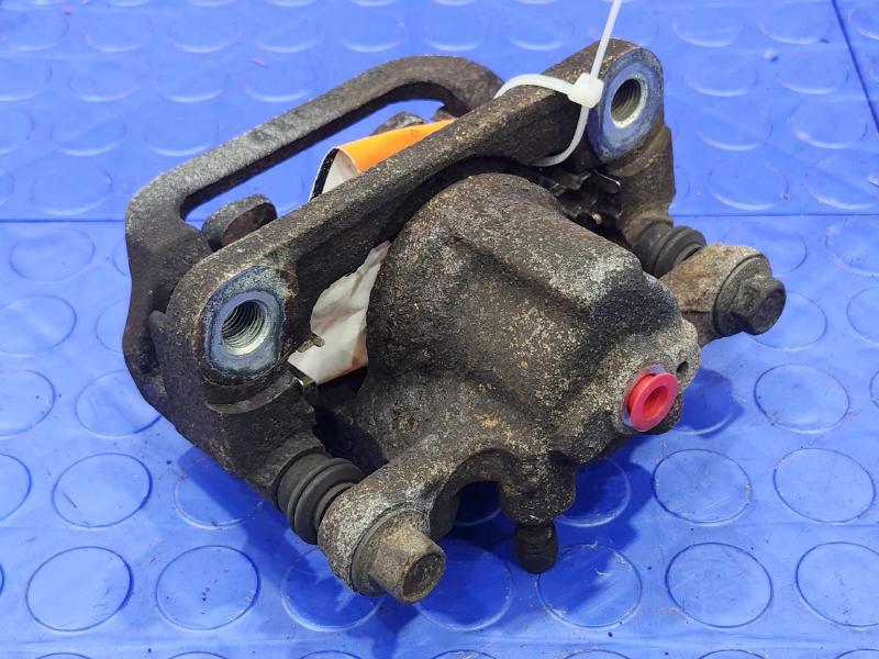 2015 Nissan Rogue Caliper