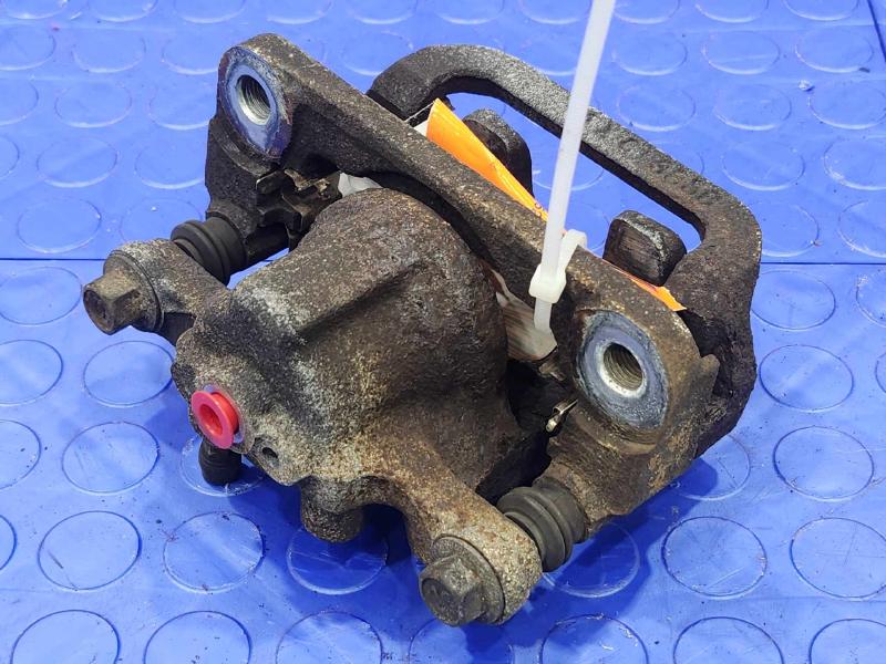 2015 Nissan Rogue Caliper